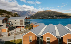  Alpine Village Apartments  Квинстаун